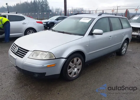 2003 Volkswagen Passat Glx from USA, damaged, VIN WVWYH63B83E026462